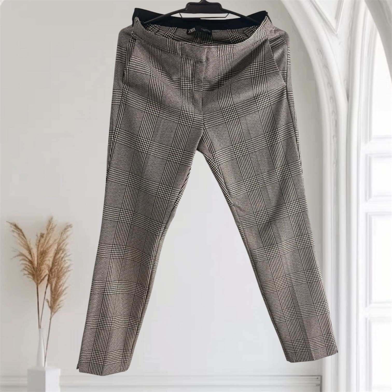 Pantalón Zara