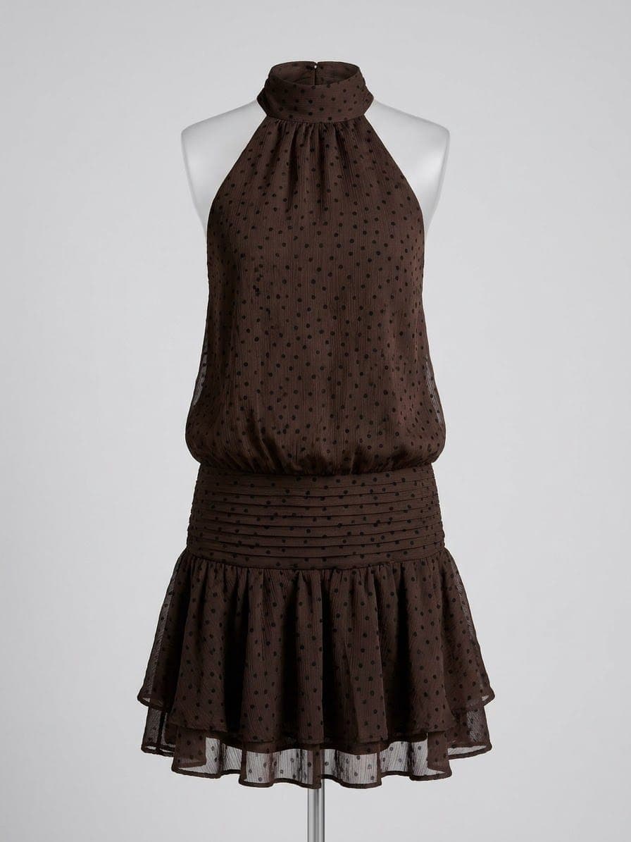 Vestido corto de corte halter trasero