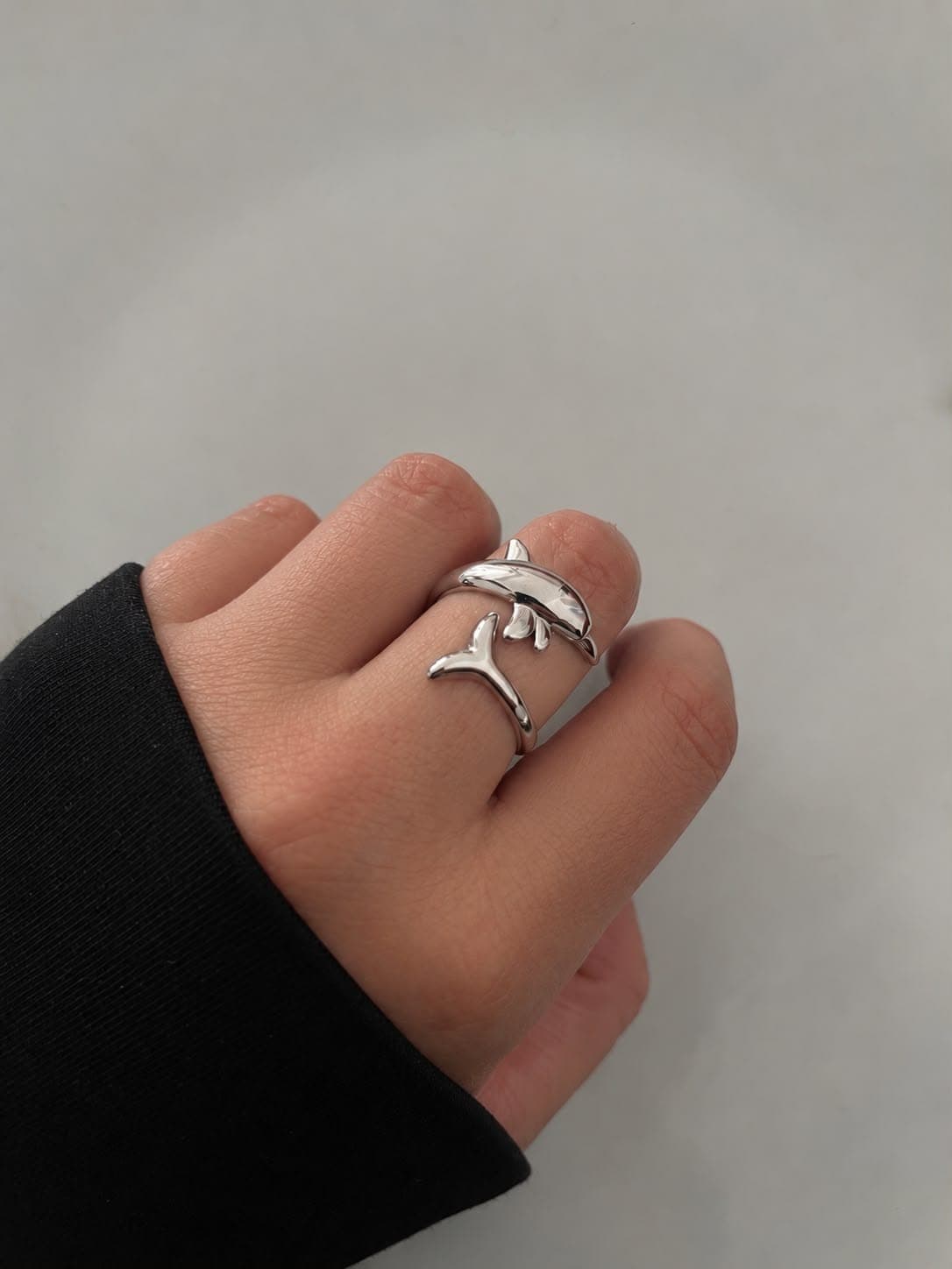 anillos delfín plateado