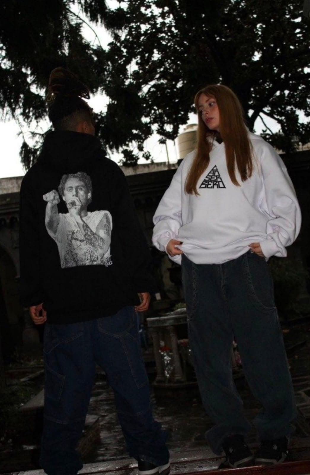 Buzo Canserbero — imagen 1 de 3