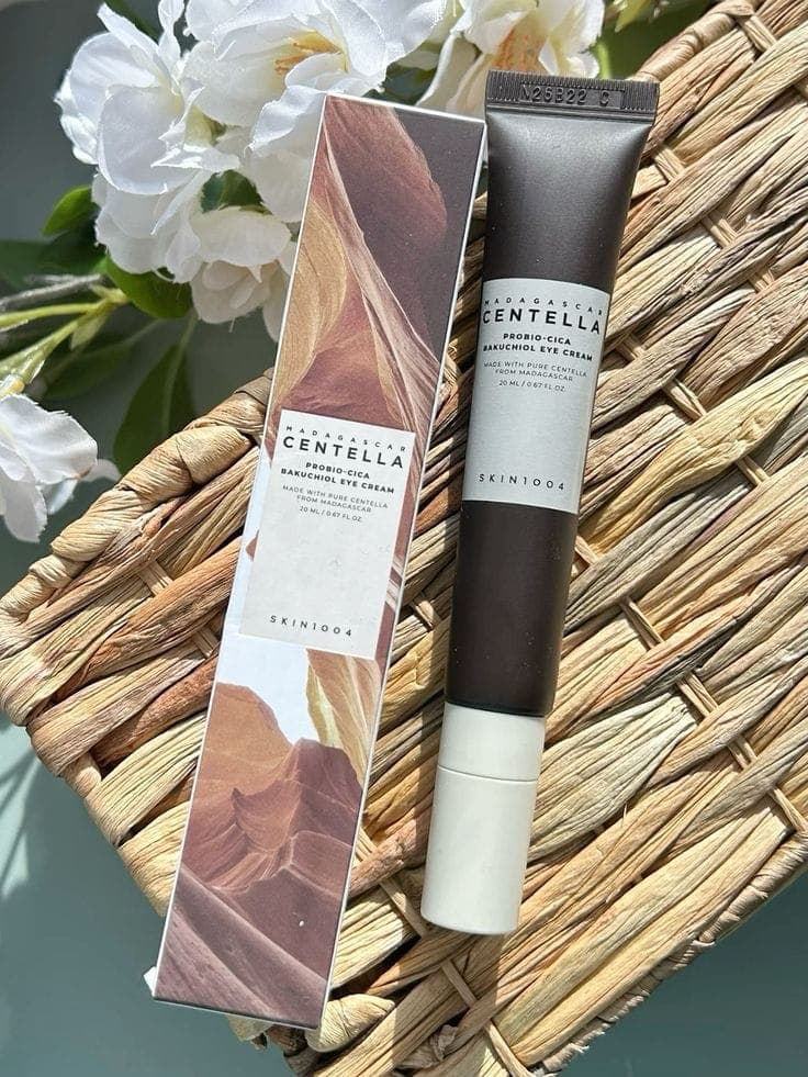 SKIN1004 Madagascar Centella Probio-Cica Bakuchiol Eye Cream 🤍 — imagen 1 de 2