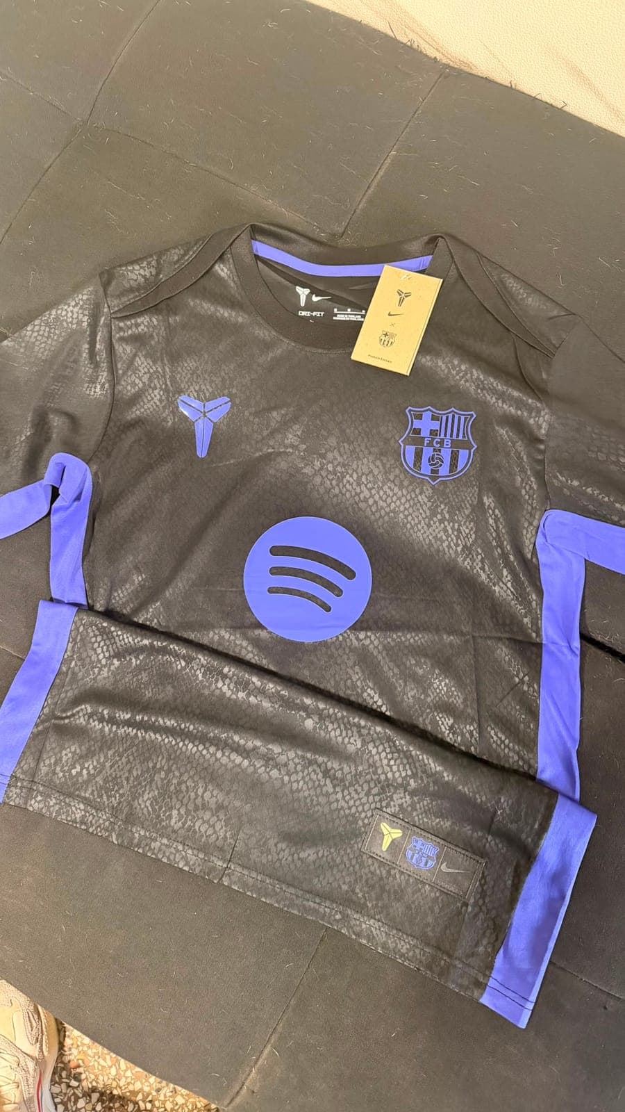Barcelona Black — imagen 1 de 1