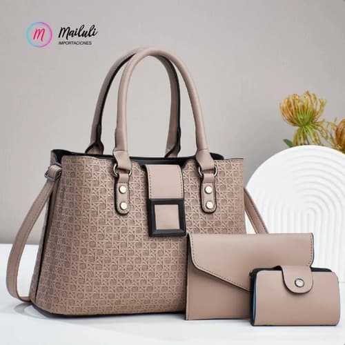 Cartera Mailuli Tres Piezas Con Patrón Geométrico En Relieve — imagen 1 de 3