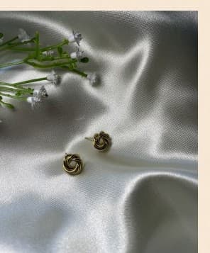 Aretes Moño - Modelo 2 — imagen 1 de 1