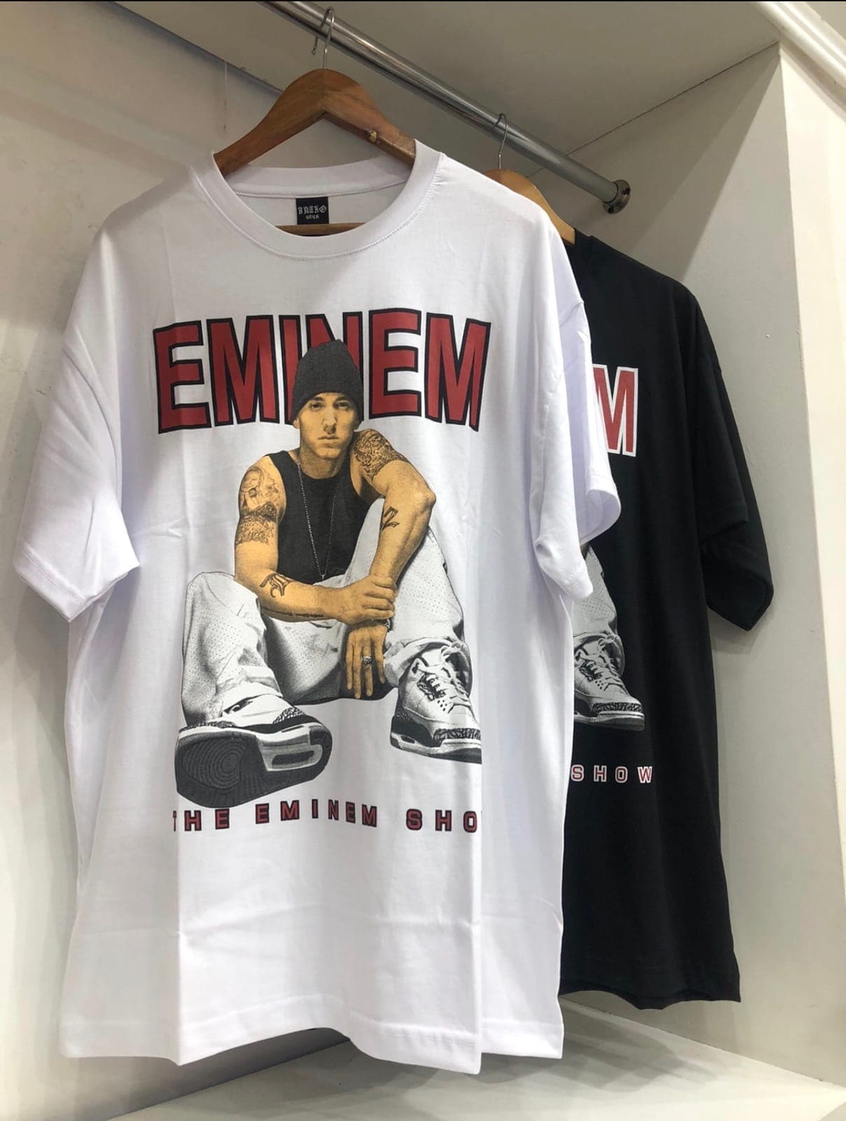 Over Eminem — imagen 1 de 1