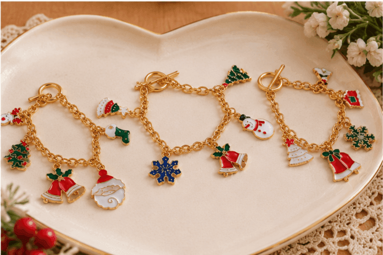 Pulsera Navideña Dorada — imagen 1 de 5
